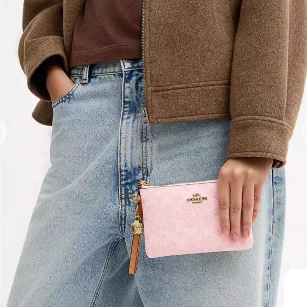 Coach Light Pink Signature Wristlet - Picture 8 of 9